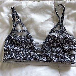 ❗️SOLD❗️tavik bikini top